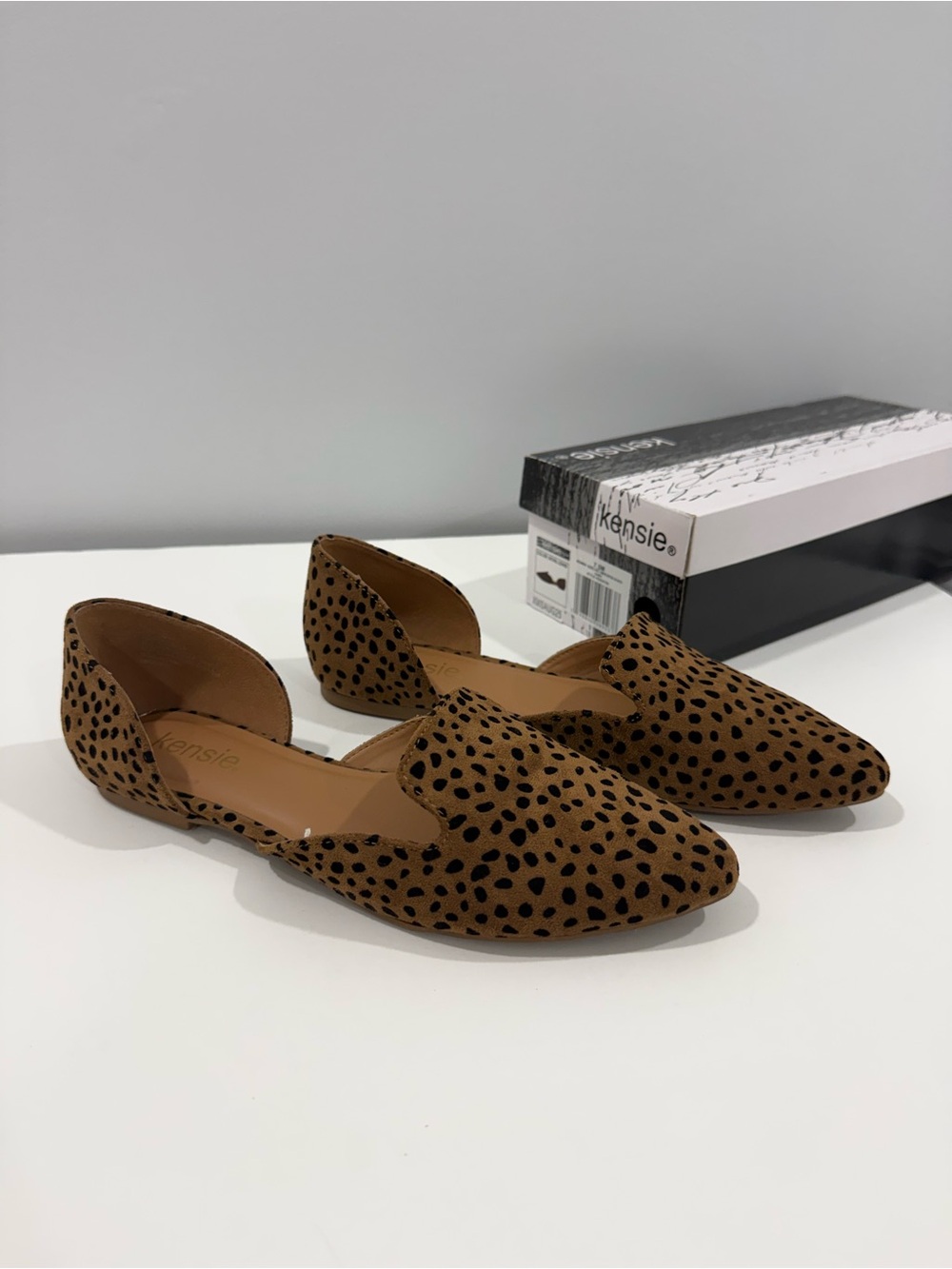 Kensie Women’s Brown with Black leopard Spot Print D'Orsay Flats Shoes 7.5